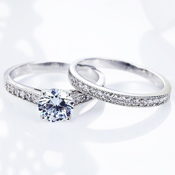 🎁925 Silver Plated 2 PCs CZ Lovely Wedding Couple Ring, GPMB1397 - Picture 1 of 5